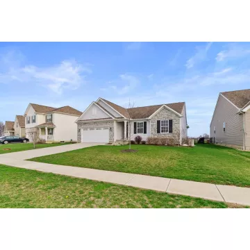 159 Chestnut Commons Drive Commercial Point OH 43116 Residential