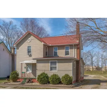 16093 Main  Street Laurelville OH 43135 Residential