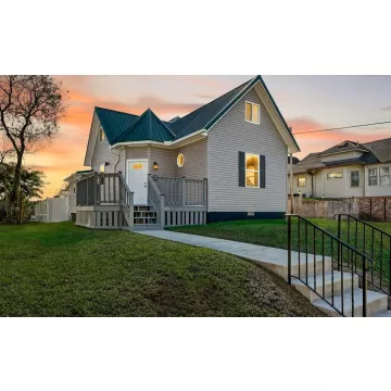 215 W South Street Jackson OH 45640 Residential