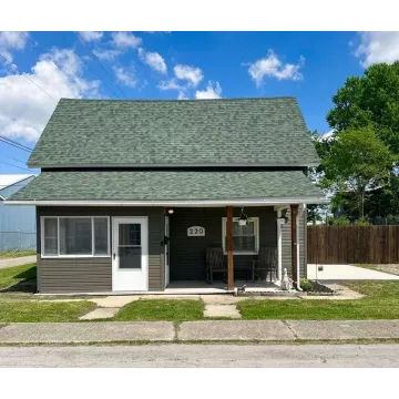 220 Barnes Ave. Circleville OH 43113 Residential