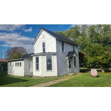 300 W 5TH ST Waverly OH 45690 Residential