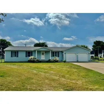 304 Elizabeth Lane Waverly OH 45690 Residential