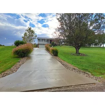 41 W Hammertown Lake Road Jackson OH 45640 Residential