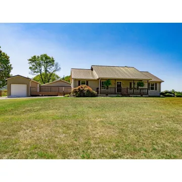 52574 Old Route 50 Londonderry OH 45647 Residential