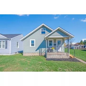 909 Adams Ave. Chillicothe OH 45601 Residential